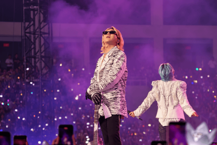 Khán giả lấp đầy sân vận động Mỹ Đình trong đêm concert Big Bang Hà Nội