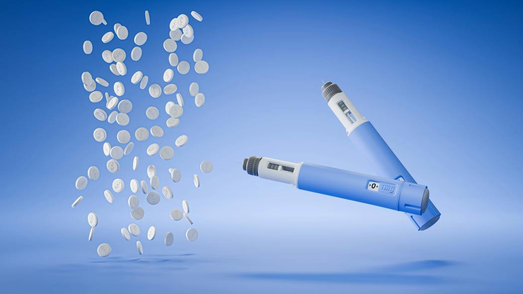 Dược sĩ giới thiệu thuốc điều trị béo phì hoạt chất semaglutide dạng viên uống tại nhà thuốc