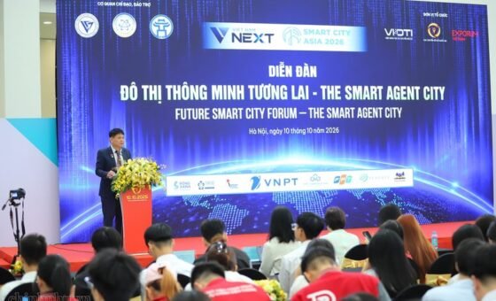 Diễn giả tại diễn đàn đô thị thông minh và thành phố tác nhân AI
