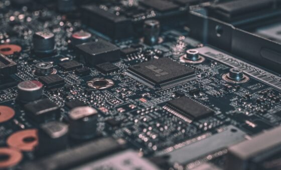 Bảng mạch điện tử, ảnh chụp minh họa kiểm chứng phần cứng, không phải mẫu chip do Harmonic sản xuất
