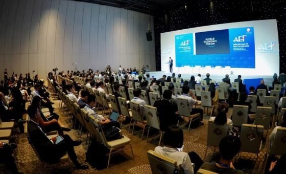 Người tham dự một phiên làm việc của AEF 2026
