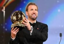 Harry Kane giành Quả bóng vàng 2026 và được Bayern Munich chuẩn bị gia hạn hợp đồng dài hạn