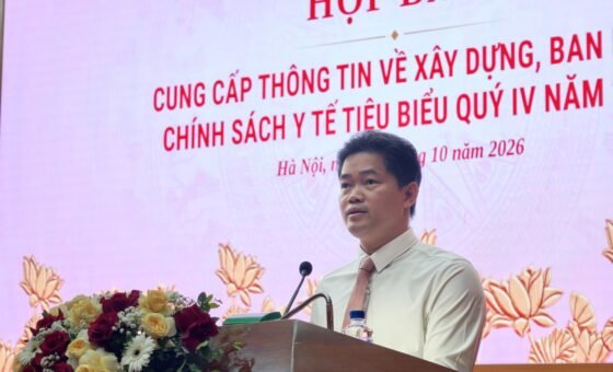 Thứ trưởng Thường trực Bộ Y tế Vũ Mạnh Hà tại buổi họp báo ngày 1/10