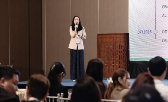ThS.BS Nguyễn Huỳnh Yến Nhi trình bày báo cáo chuyên môn tại hội nghị