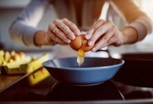 Trứng gà tươi giàu protein chuẩn và choline tốt cho sức khỏe tim mạch và não bộ