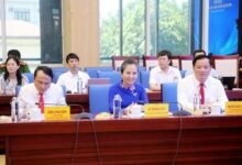 Đại biểu tại cuộc họp về kho dữ liệu dùng chung Nghệ An
