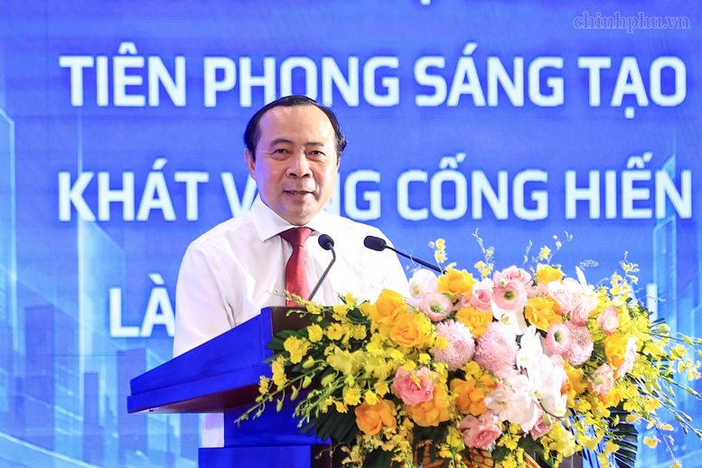 Nhà khoa học phát biểu tại chương trình về đổi mới sáng tạo