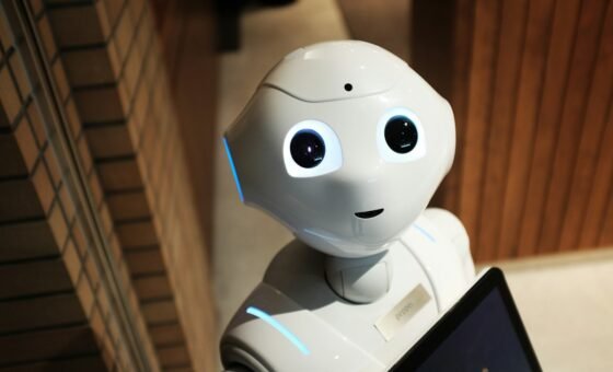 Robot trong ảnh chụp minh họa sản phẩm