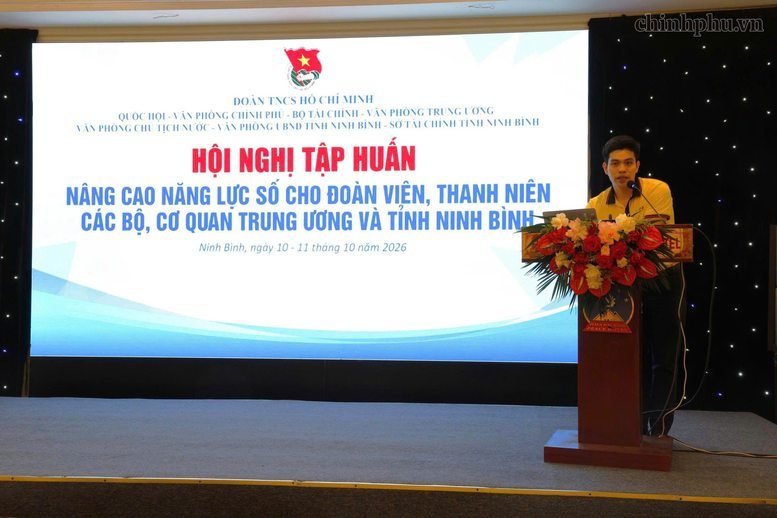 Hội nghị tập huấn kỹ năng số và ứng dụng trí tuệ nhân tạo