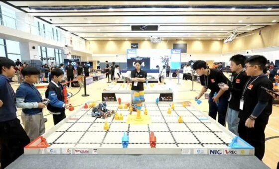 Học sinh tham gia hoạt động giáo dục khoa học và công nghệ