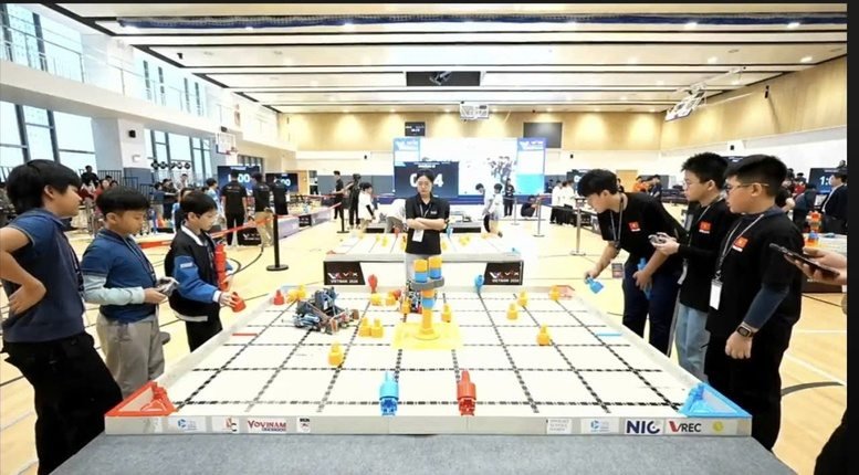Học sinh tham gia hoạt động giáo dục khoa học và công nghệ