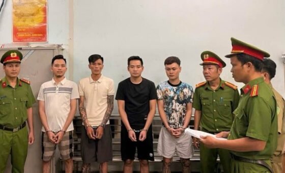 Cơ quan Cảnh sát điều tra Công an TPHCM tống đạt các quyết định và lệnh đối với các đối tượng