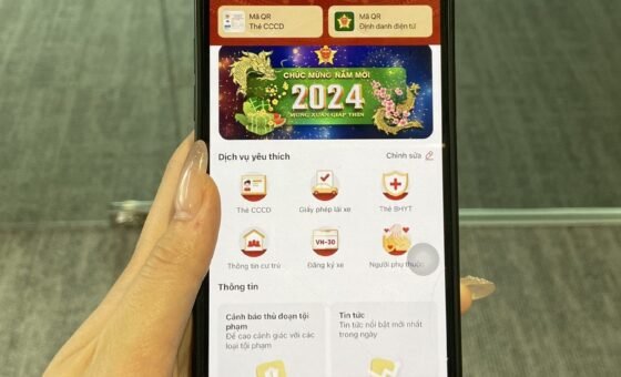 Ảnh tư liệu VNeID trên điện thoại năm 2024, giao diện có thể khác hiện tại
