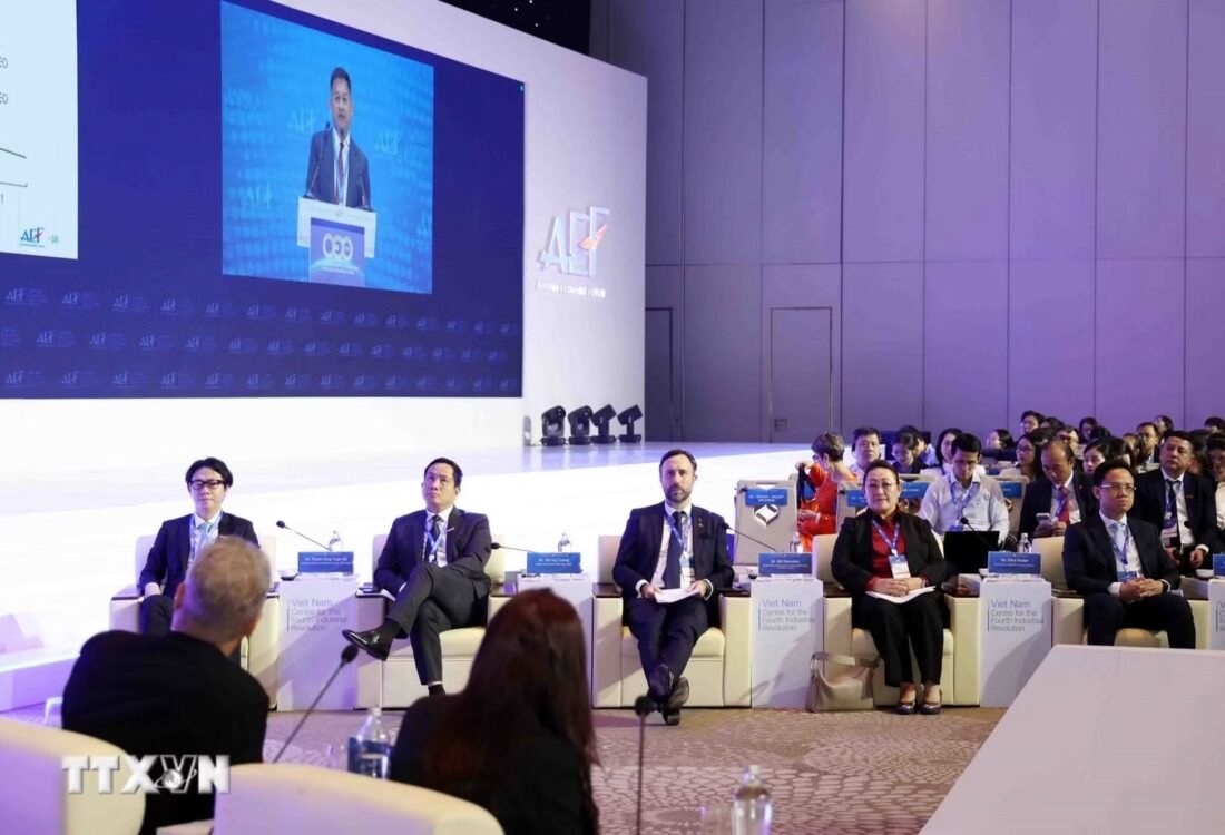 Nhiều chuyên gia, nhà quản lý, CEO quốc tế tham dự chương trình CEO 500